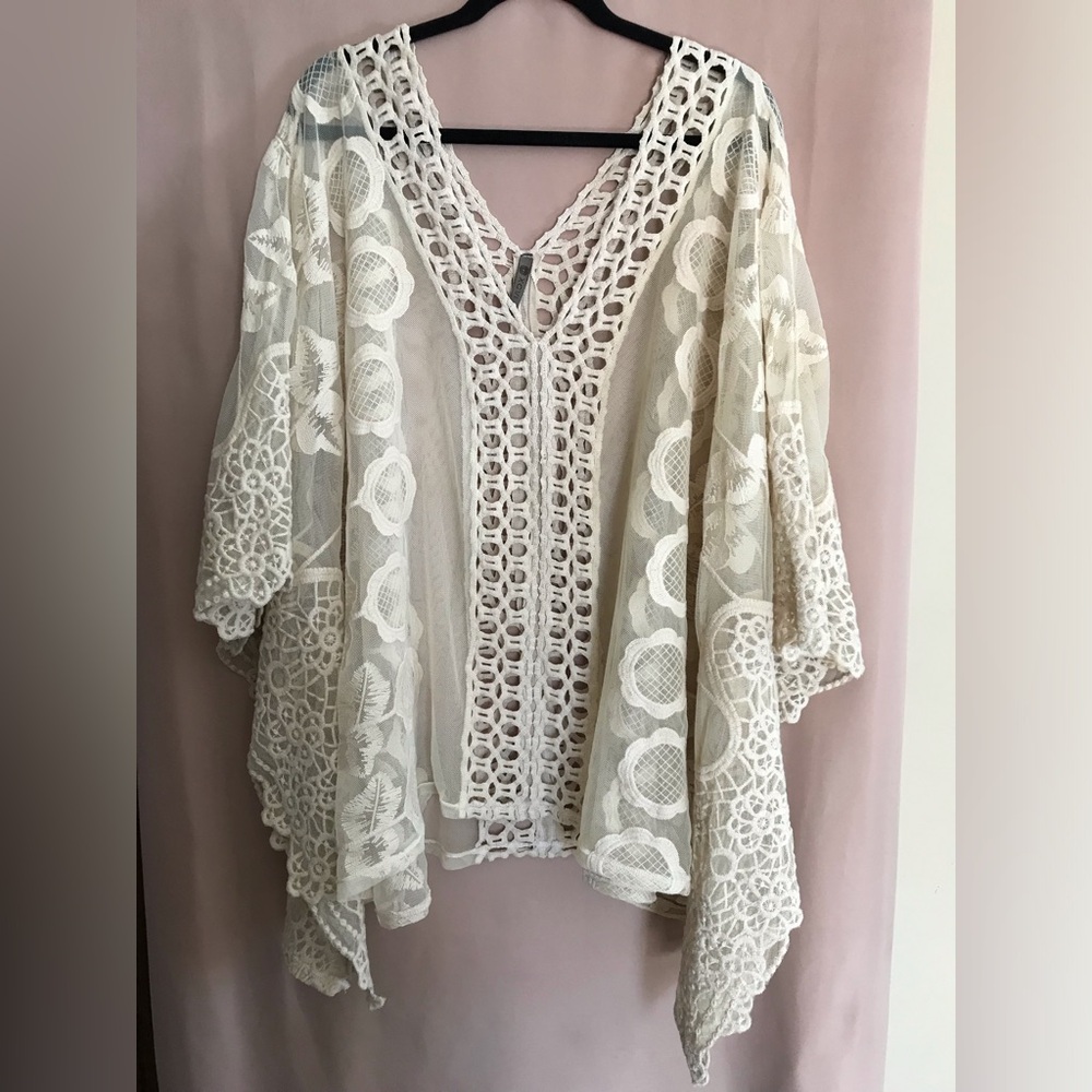 XCVI Serafina embroidered semi-sheer tunic